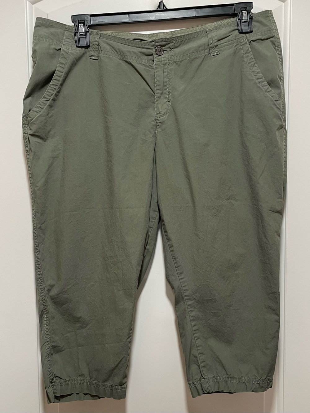 Columbia Utility Cropped Hiking Outdoor Army Green Sz 16 Flap Pocket Pants